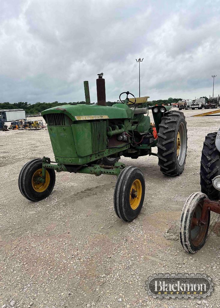 Image of John Deere 4010 Image 0