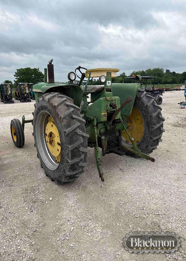 Image of John Deere 4010 Image 1