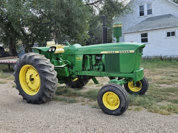 Main image John Deere 4010