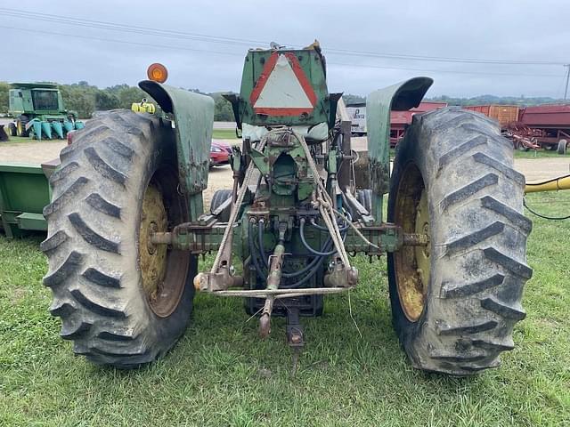 Image of John Deere 4010 equipment image 3