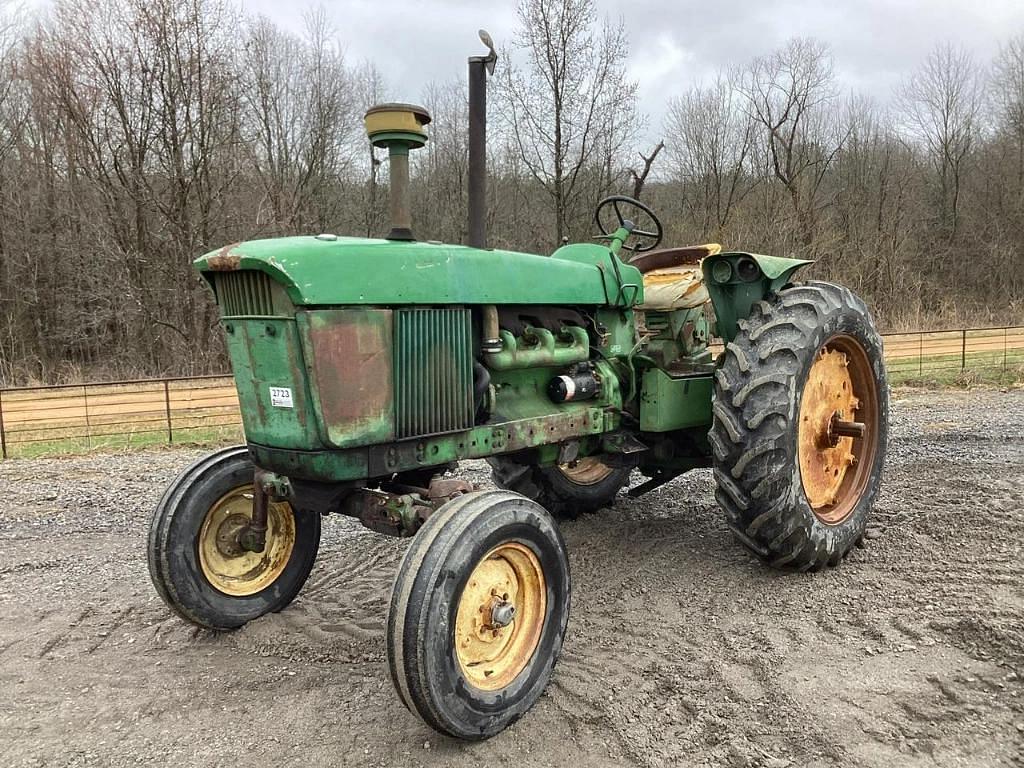 Image of John Deere 4010 Primary image