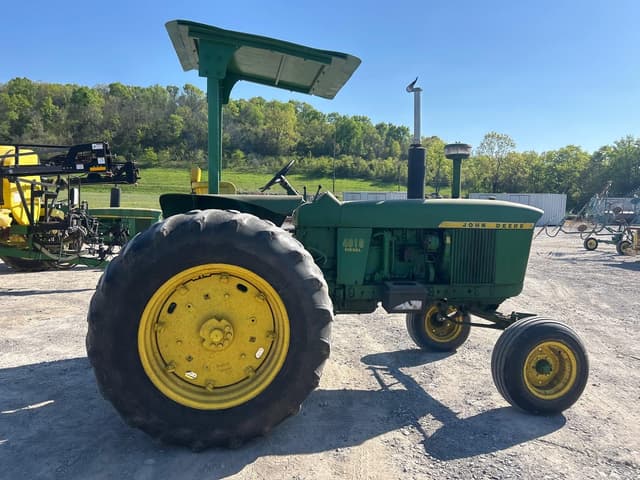 Image of John Deere 4010 equipment image 4