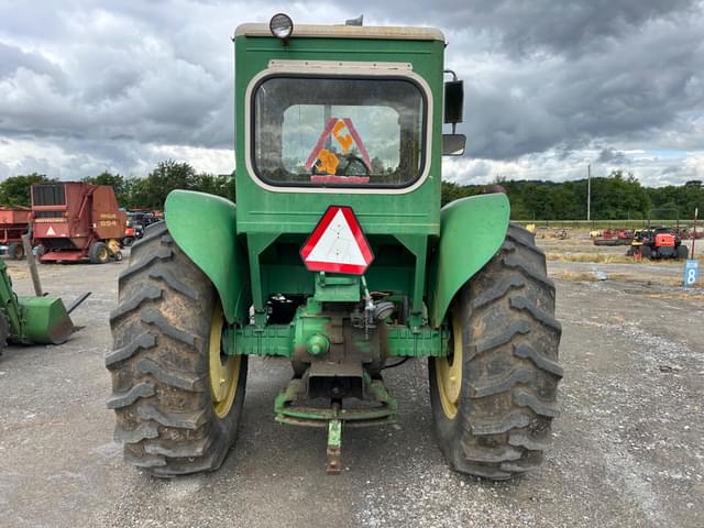 Image of John Deere 4010 equipment image 4