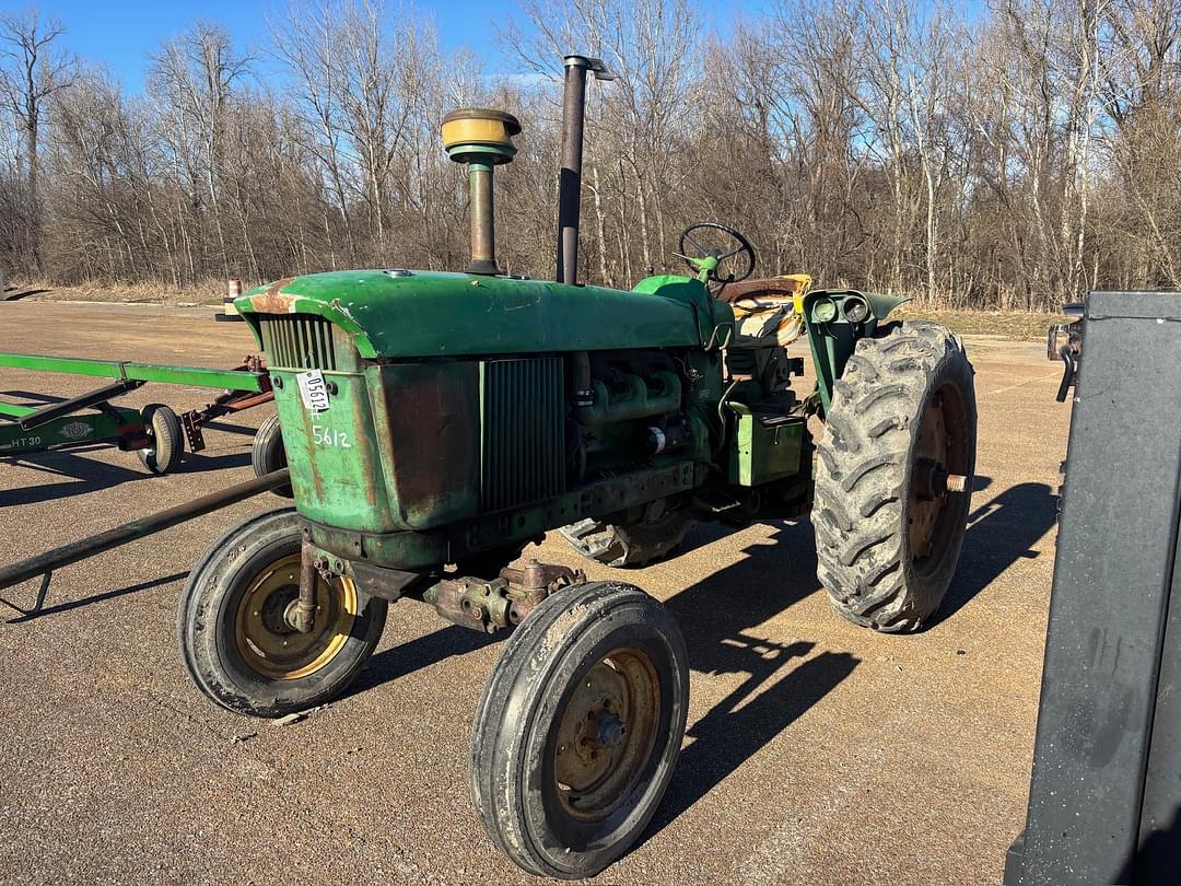 Image of John Deere 4010 Primary image