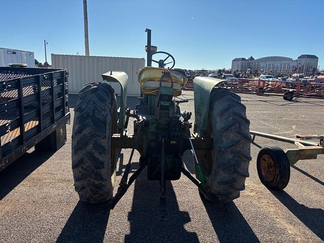 Image of John Deere 4010 equipment image 4