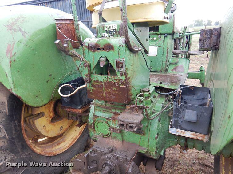 Main image John Deere 4010 16