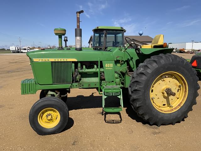Image of John Deere 4010 equipment image 3