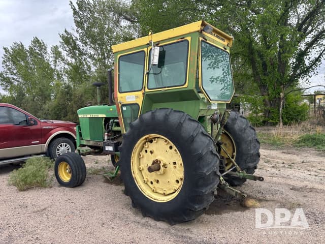 Image of John Deere 4010 equipment image 4