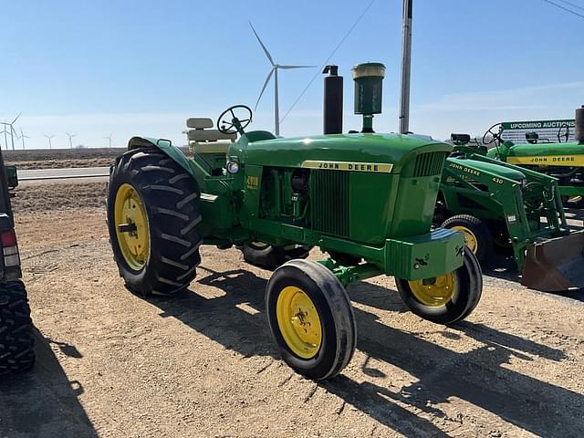 Image of John Deere 4010 equipment image 3