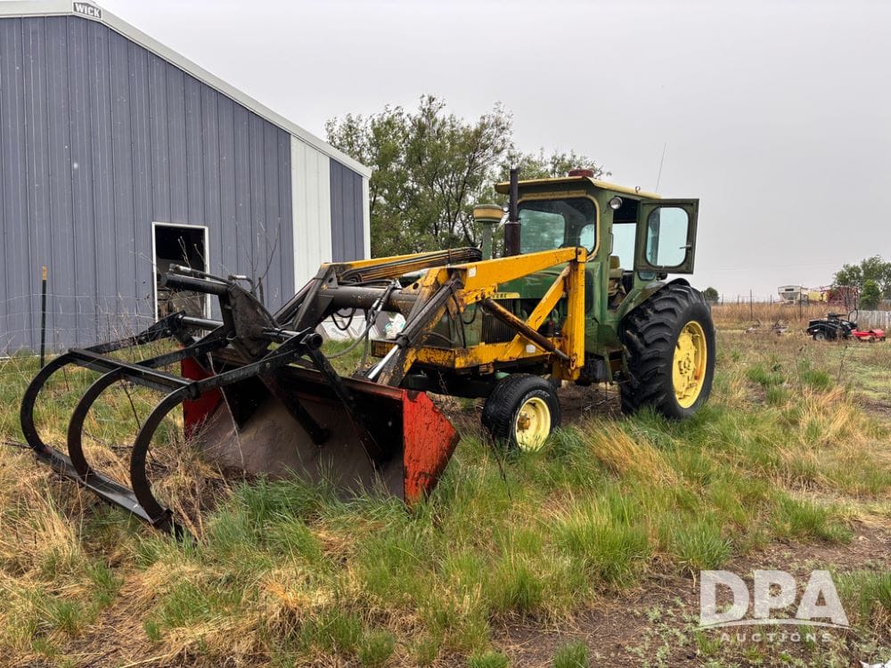 John Deere 4010 Equipment Image0