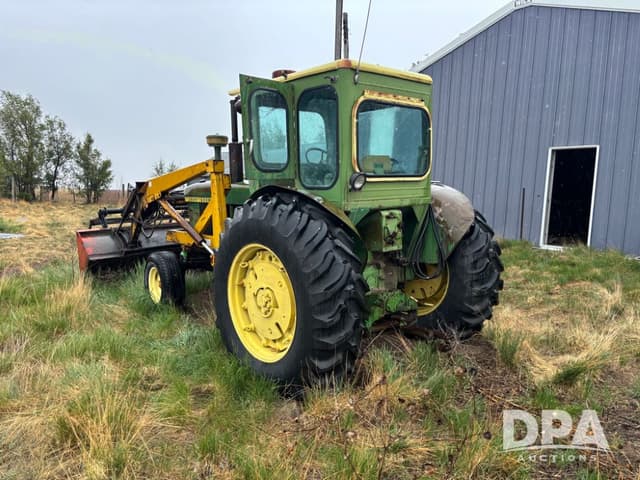 Image of John Deere 4010 equipment image 4
