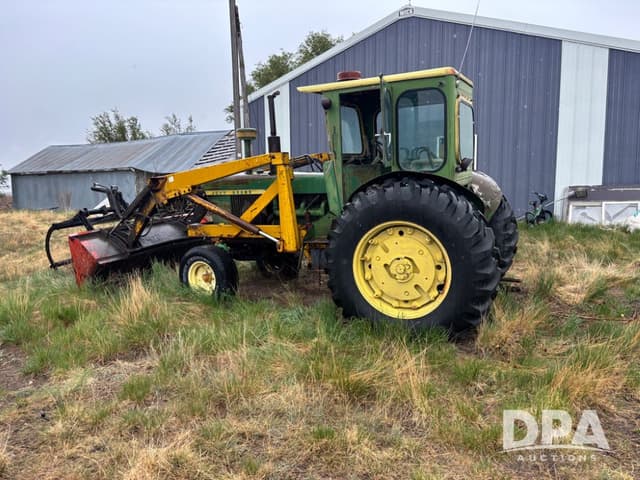 Image of John Deere 4010 equipment image 3