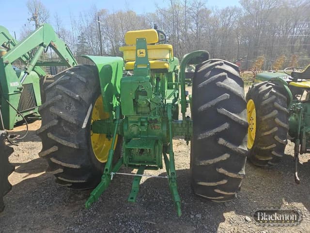 Image of John Deere 4010 equipment image 3
