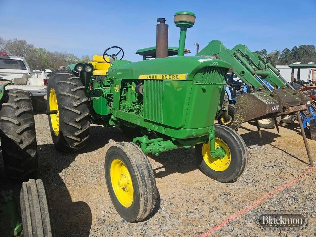 John Deere 4010 Equipment Image0