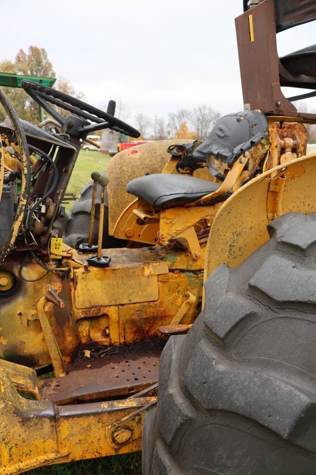 Image of John Deere 401C equipment image 4