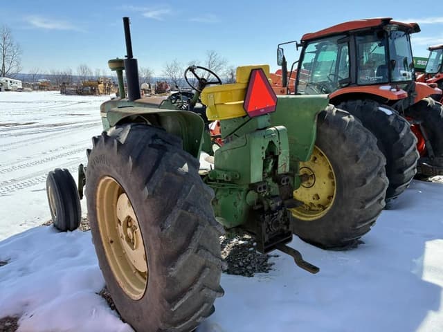 Image of John Deere 4020 equipment image 3