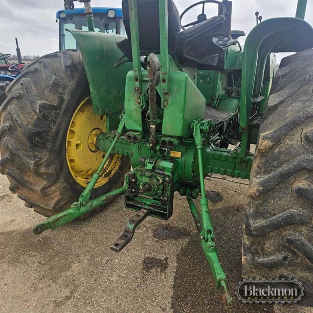 Image of John Deere 4020 equipment image 4