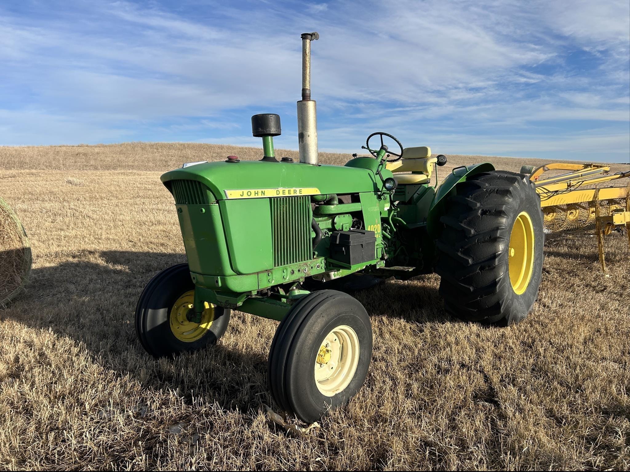 John Deere 4020 Equipment Image0