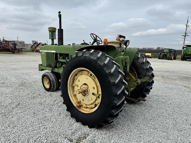 Image of John Deere 4020 equipment image 2