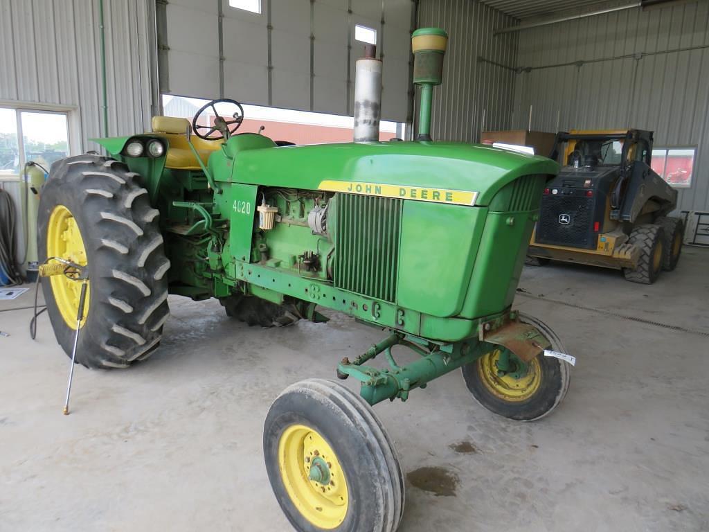 Image of John Deere 4020 Primary image