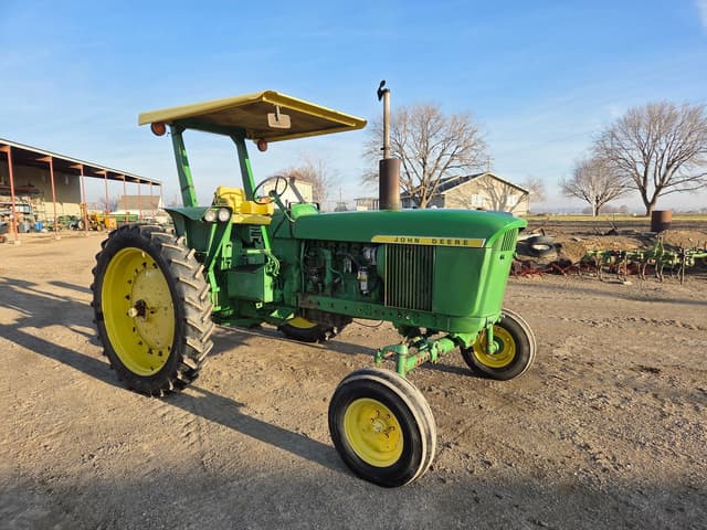 Image of John Deere 4020 equipment image 1