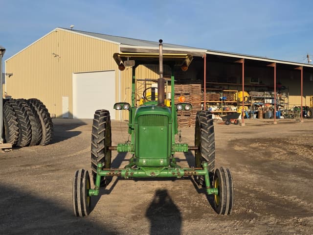 Image of John Deere 4020 equipment image 2