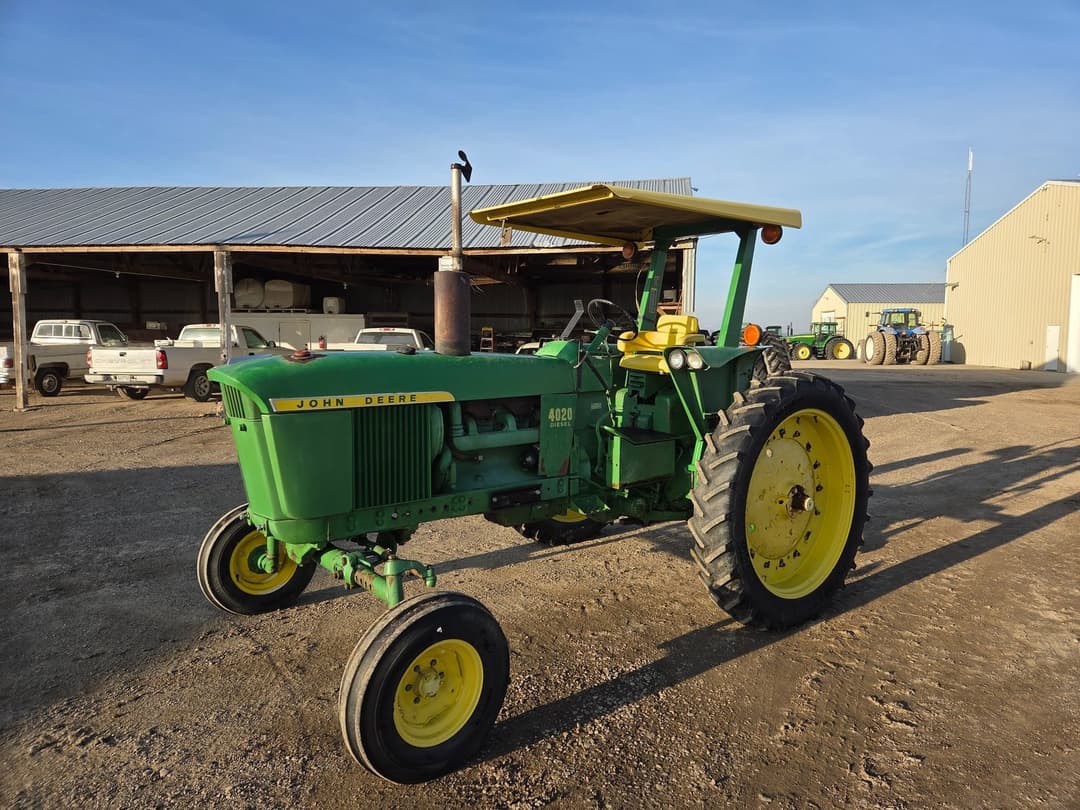 Image of John Deere 4020 Primary image
