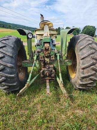 Image of John Deere 4020 equipment image 2