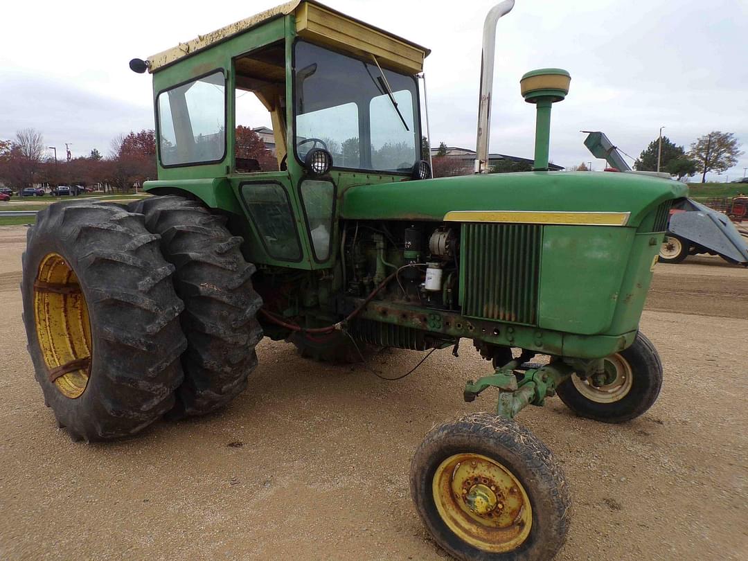 Image of John Deere 4020 Primary image