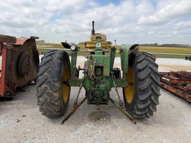 Image of John Deere 4020 equipment image 3