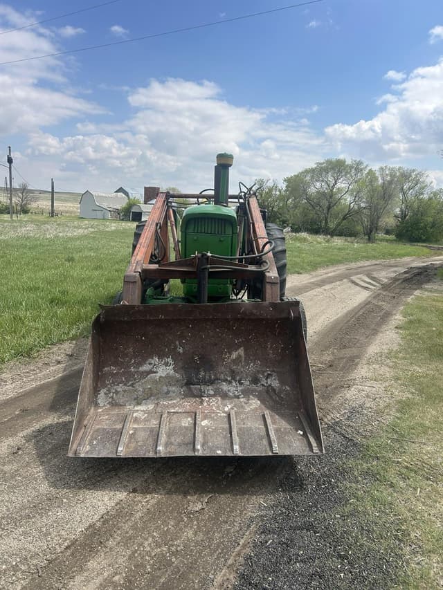 Image of John Deere 4020 equipment image 1