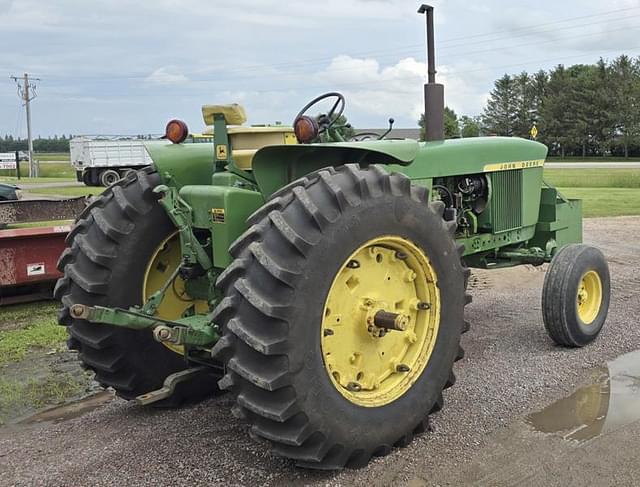 Image of John Deere 4020 equipment image 3