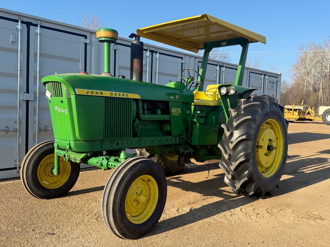 Image of John Deere 4020 Primary image