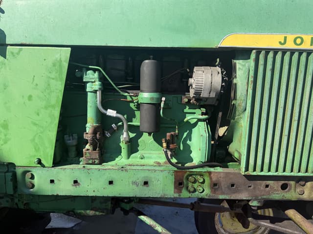 Image of John Deere 4020 equipment image 1