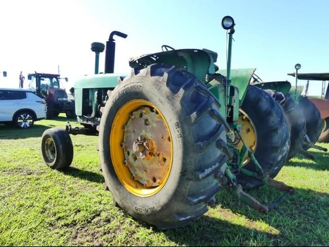 Image of John Deere 4020 equipment image 3