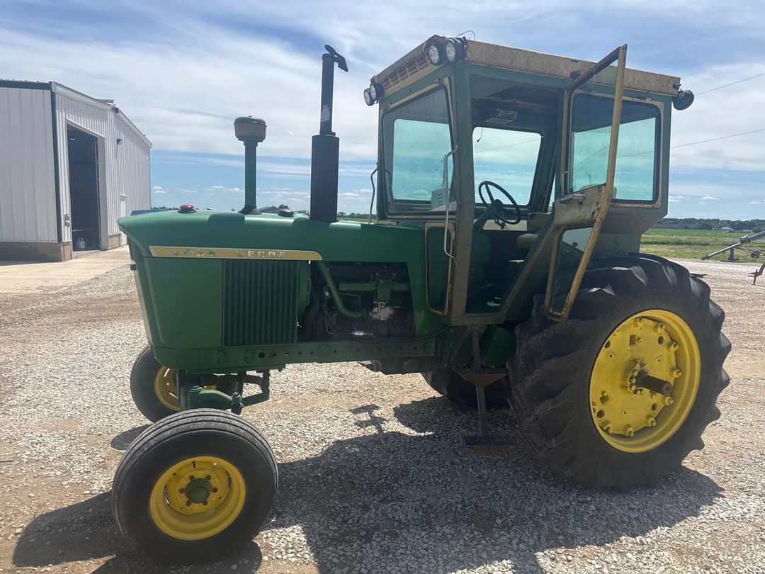 Image of John Deere 4020 Primary image