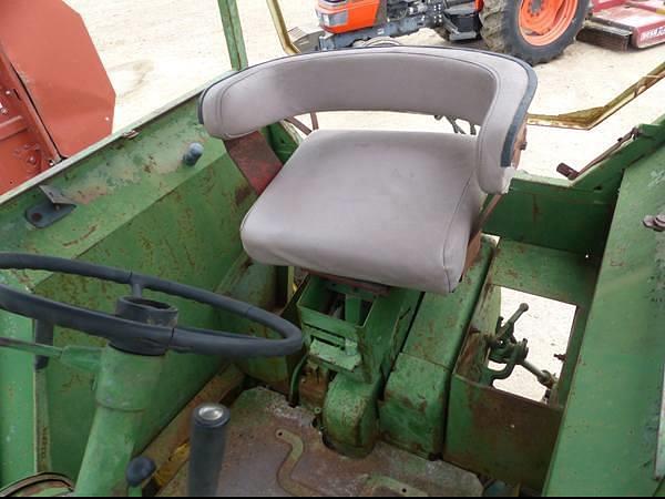 Image of John Deere 4020 equipment image 4