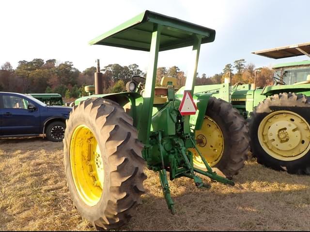 Image of John Deere 4020 equipment image 2