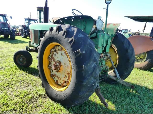 Image of John Deere 4020 equipment image 3
