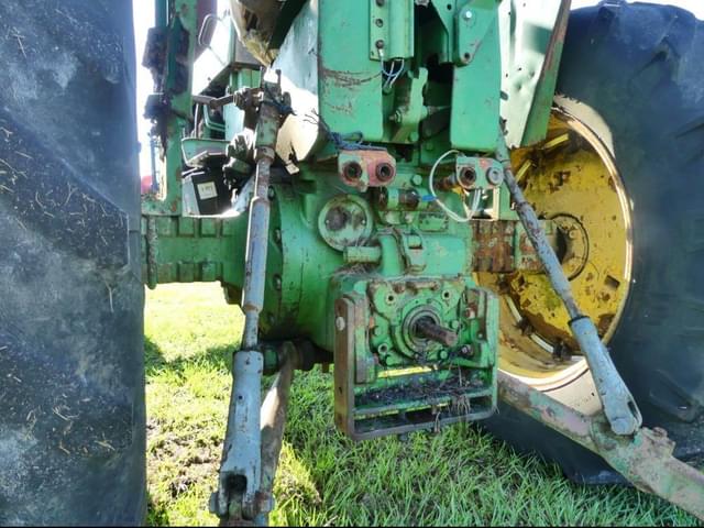 Image of John Deere 4020 equipment image 4