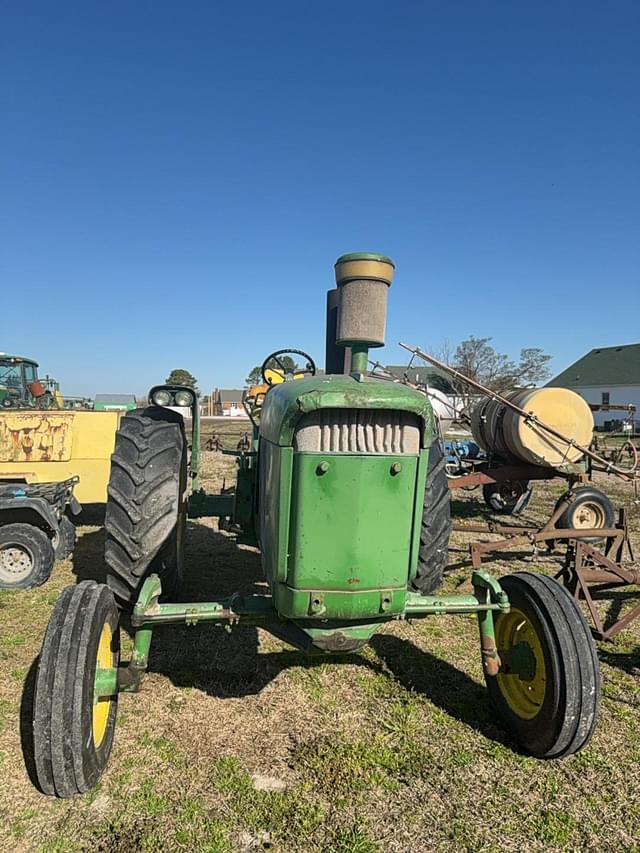 Image of John Deere 4020 equipment image 1