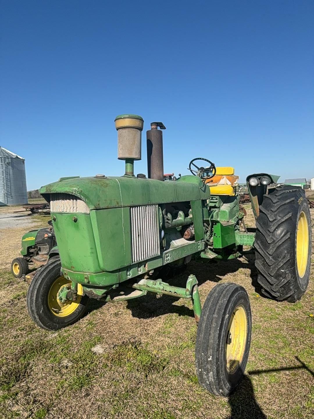 Image of John Deere 4020 Primary image