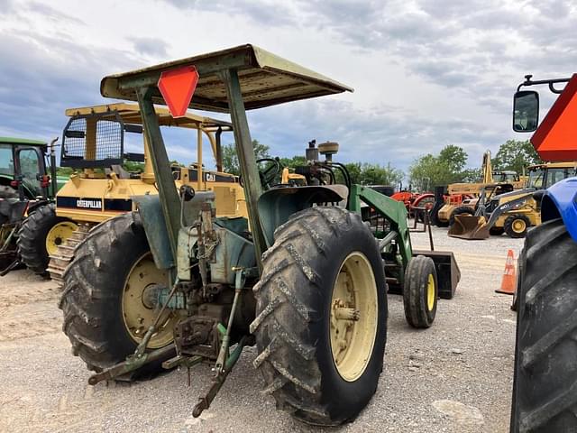 Image of John Deere 4020 equipment image 2