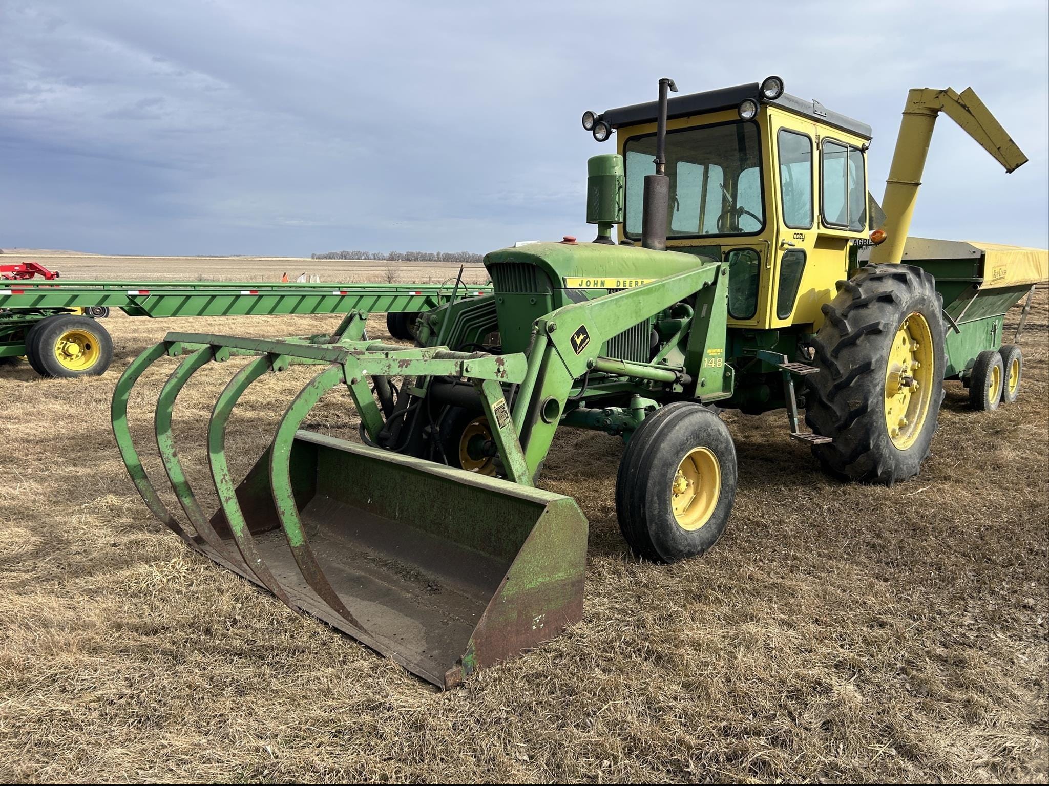 John Deere 4020 Equipment Image0