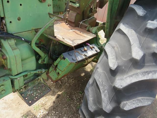 Image of John Deere 4020 equipment image 4