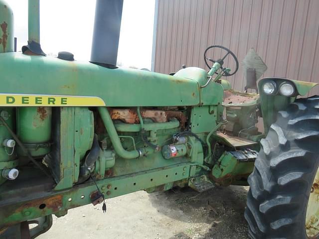 Image of John Deere 4020 equipment image 1