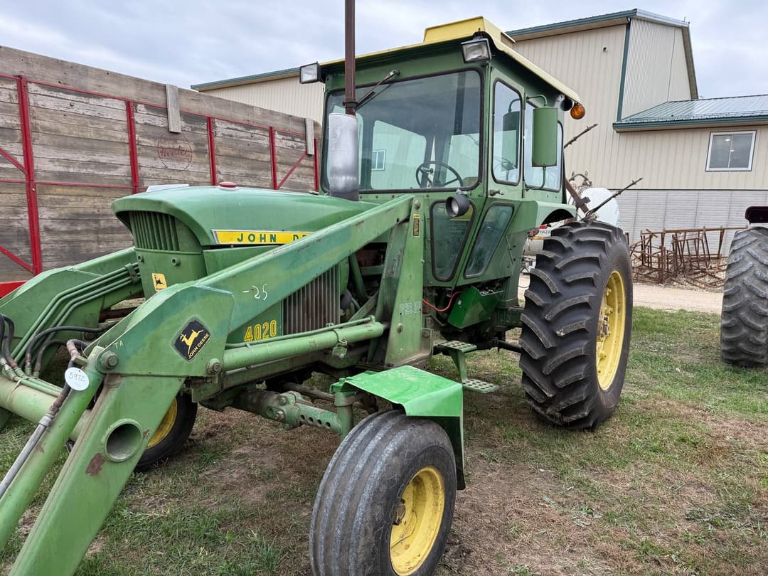 Image of John Deere 4020 Primary image
