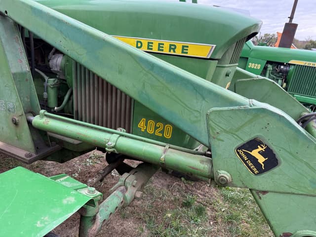 Image of John Deere 4020 equipment image 4