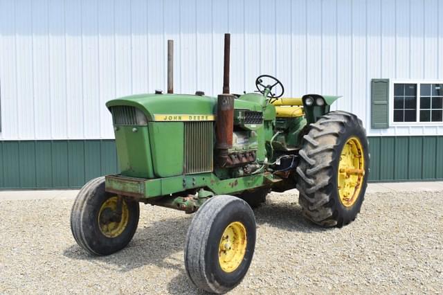 Image of John Deere 4020 equipment image 1