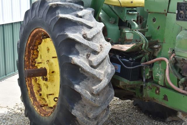 Image of John Deere 4020 equipment image 1
